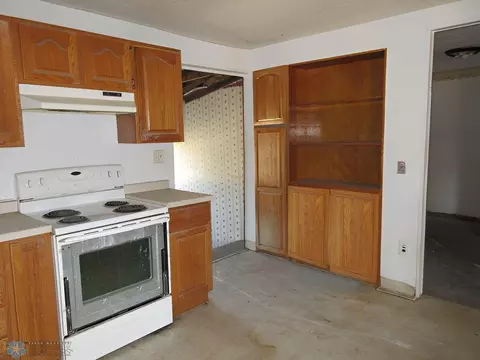 204 Maple Ave, Oakes, ND 58474 photo 17
