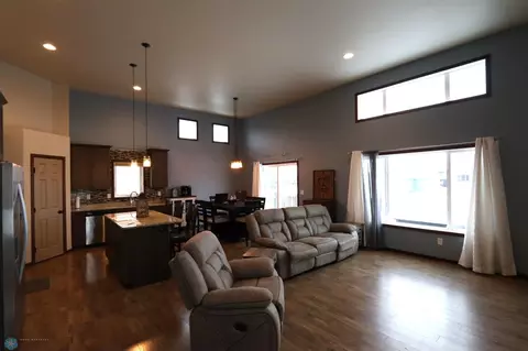 214 5th St E, Horace, ND 58047 photo 5