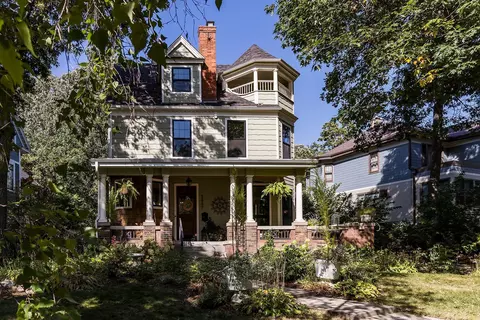 2357 Carter Ave, Saint Paul, MN 55108