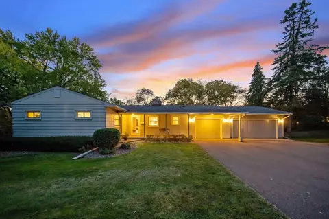 1128 Everett St S, Stillwater, MN 55082