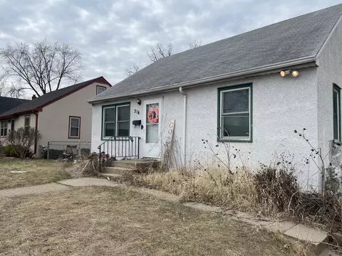 314 12th Ave S, South Saint Paul, MN 55075