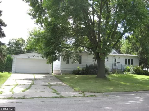 1520 12th St E, Glencoe, MN 55336 photo 3