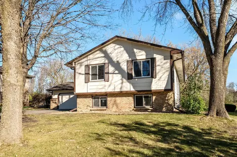 6632 Edgemont Blvd N, Brooklyn Park, MN 55428