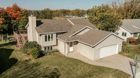801 Berg Blvd SE, Stewartville, MN 55976