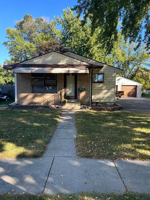 813 Olena Ave, Willmar, MN 56201