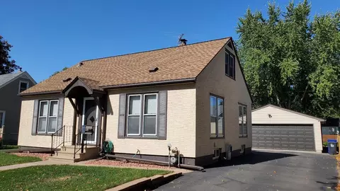 2061 Stillwater Ave E, Saint Paul, MN 55119