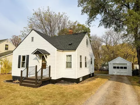 113 Minnesota Ave, Detroit Lakes, MN 56501