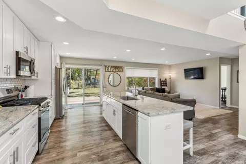 11465 Yucca St NW, Coon Rapids, MN 55433