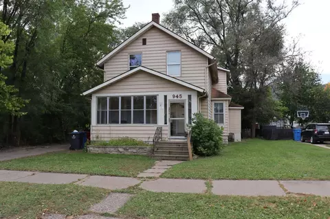 945 W King St, Winona, MN 55987