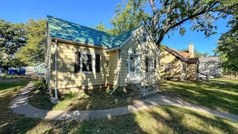 807 6th Ave S, Saint Cloud, MN 56301 photo 2