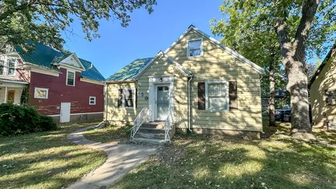 807 6th Ave S, Saint Cloud, MN 56301