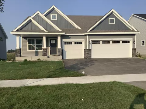 2115 Norway Ln, Lino Lakes, MN 55038
