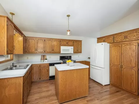 7705 118th Way N, Champlin, MN 55316 photo 10