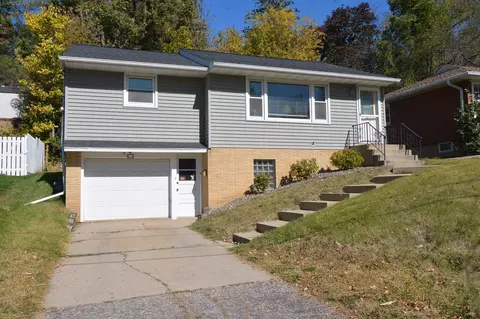 1519 15th St NE, Rochester, MN 55906
