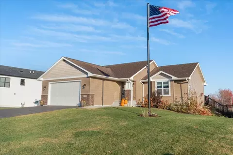 362 Bluebill St, Baldwin, WI 54002