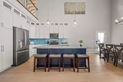 6810 231st St W, Morristown, MN 55052