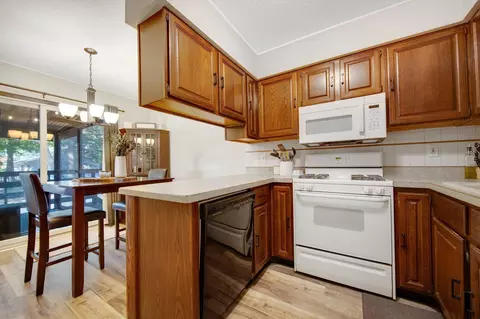 2190 Cedar Ln, Mound, MN 55364 photo 8