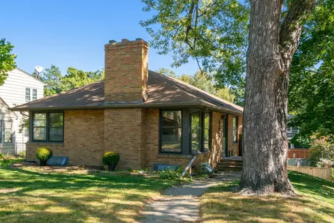 3400 Zenith Ave N, Robbinsdale, MN 55422