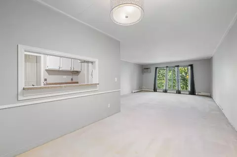 10521 Cedar Lake Rd #518, Minnetonka, MN 55305