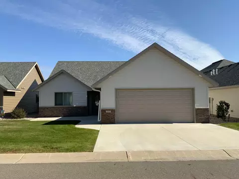 217 Harmon Ln, Litchfield, MN 55355
