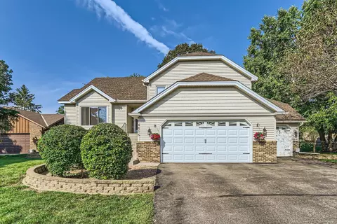 14816 Maywood Dr, Burnsville, MN 55306