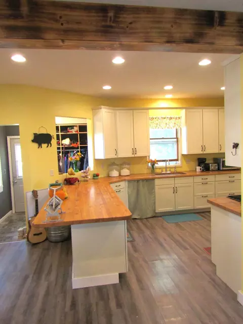 Kitchen - 5775 150th Ave, Echo, MN 56237 photo 2 of 9