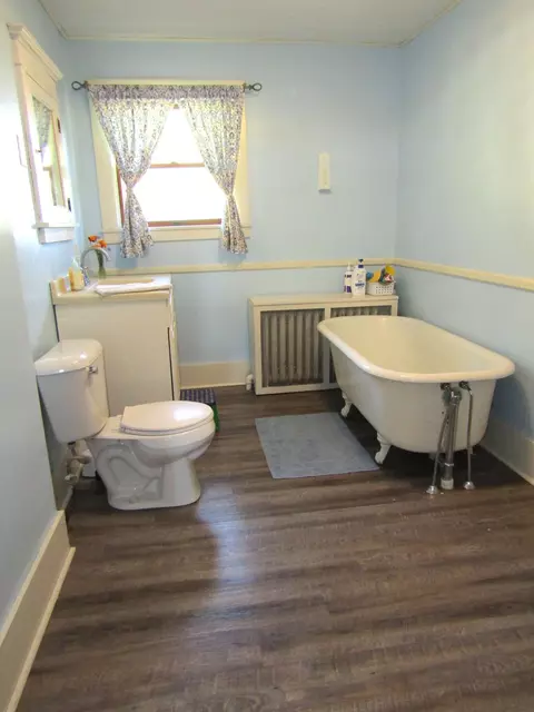 Bath - 5775 150th Ave, Echo, MN 56237 photo 3 of 3