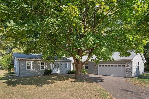 384 Warner Ave S, Willernie, MN 55090