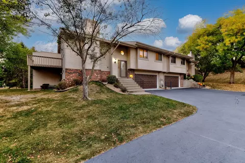 4315 Clemson Cir #A, Eagan, MN 55122