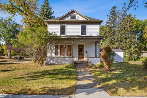 429 11th St S, Moorhead, MN 56560