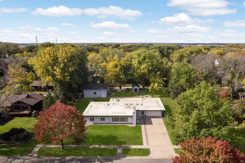 1000 4th St, Farmington, MN 55024