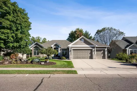 779 Heron Ave N, Oakdale, MN 55128