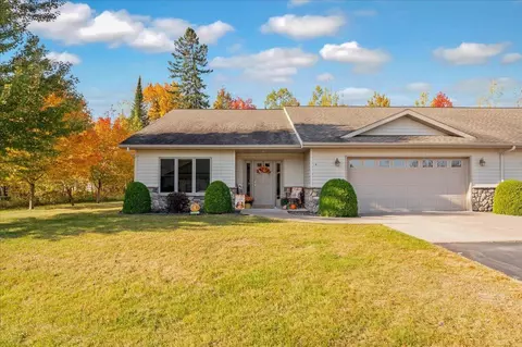 19 Amber Ln, Esko, MN 55733