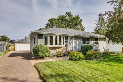 1490 Birmingham St, Saint Paul, MN 55106