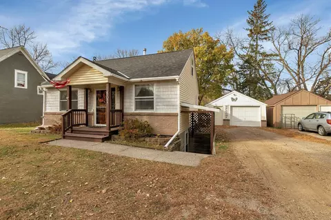 807 N Armstrong Ave, Litchfield, MN 55355