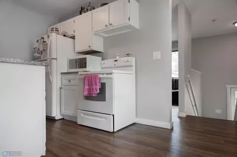 2325 17 St S, Fargo, ND 58103 photo 9