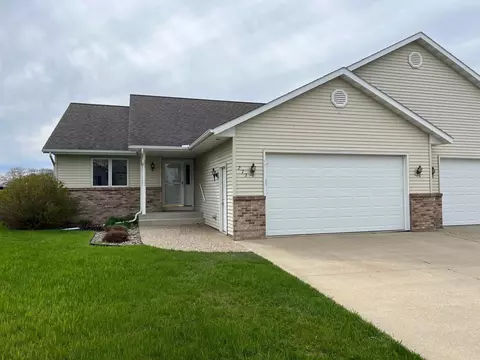 273 Emma St, Norwood Young America, MN 55368