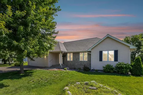 150 Mallard Ln, Loretto, MN 55357