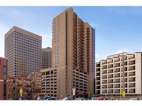 66 9th St E #1808, Saint Paul, MN 55101