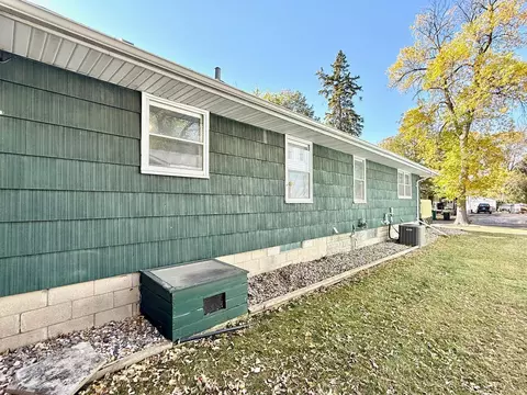 721 4th St SE, Willmar, MN 56201 photo 18