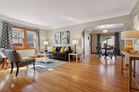 1257 5th St E, Saint Paul, MN 55106