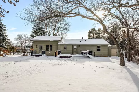 2141 Silver Bell Rd, Eagan, MN 55122