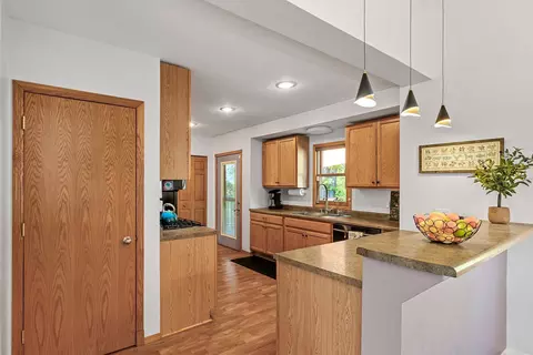 2141 Silver Bell Rd, Eagan, MN 55122 photo 5