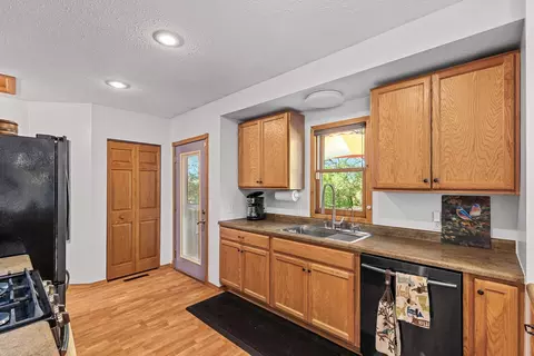 2141 Silver Bell Rd, Eagan, MN 55122 photo 4