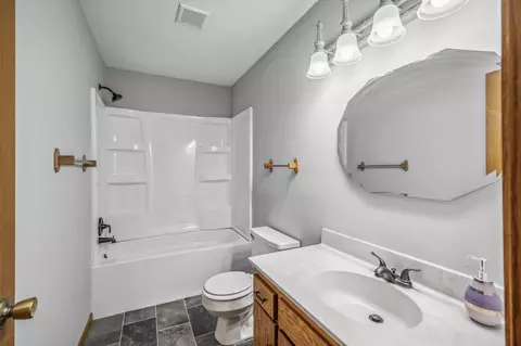 10420 Eagle St NW, Coon Rapids, MN 55433 photo 9
