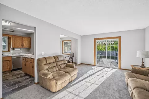10420 Eagle St NW, Coon Rapids, MN 55433 photo 2