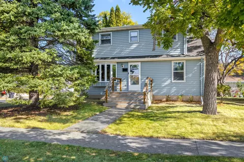 902 20th St S, Fargo, ND 58103 photo 3