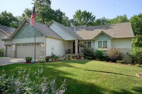 120 Woodridge Ln, Lino Lakes, MN 55014