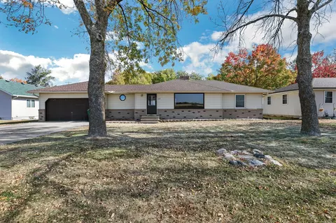 117 Western Ave, Green Isle, MN 55338