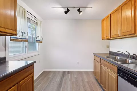 378 Mcknight Rd S, Maplewood, MN 55119 photo 10